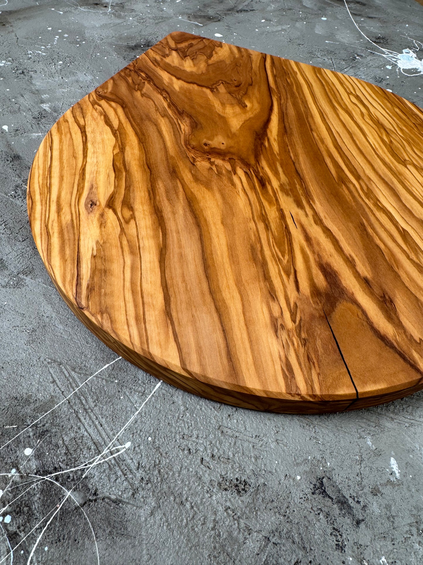 Olivewood Tear drop charcuterie board
