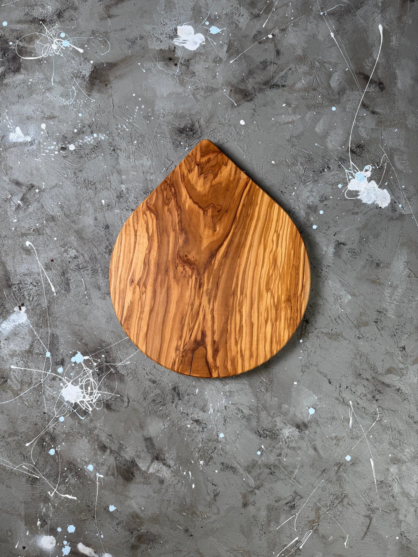 Olivewood Tear drop charcuterie board